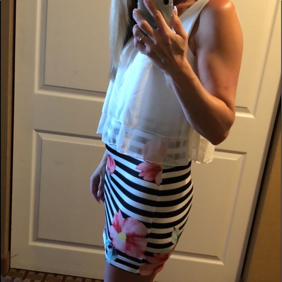 Ladies floral cocktail dress - Size LG - Picture 8 of 8